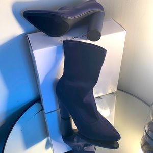 NAVY FITTED POINTED TOE STRETCH ANKLE BOOT